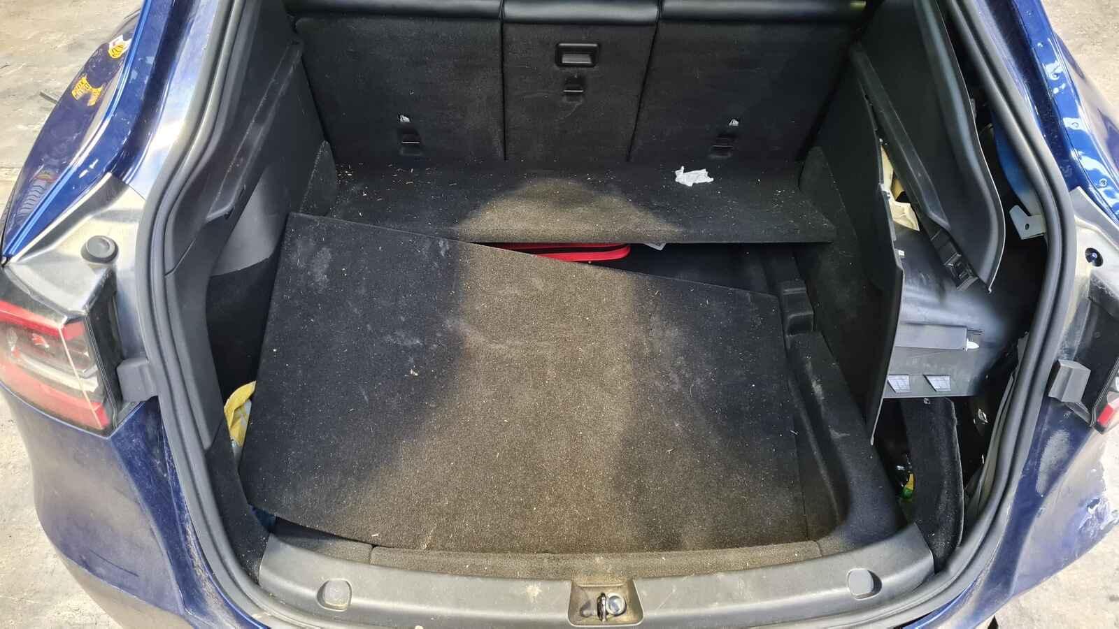 Tesla Model Y 2022 5 Door Mpv Breaking View Auto part Tesla Model Y 2022 5 Door Mpv Breaking