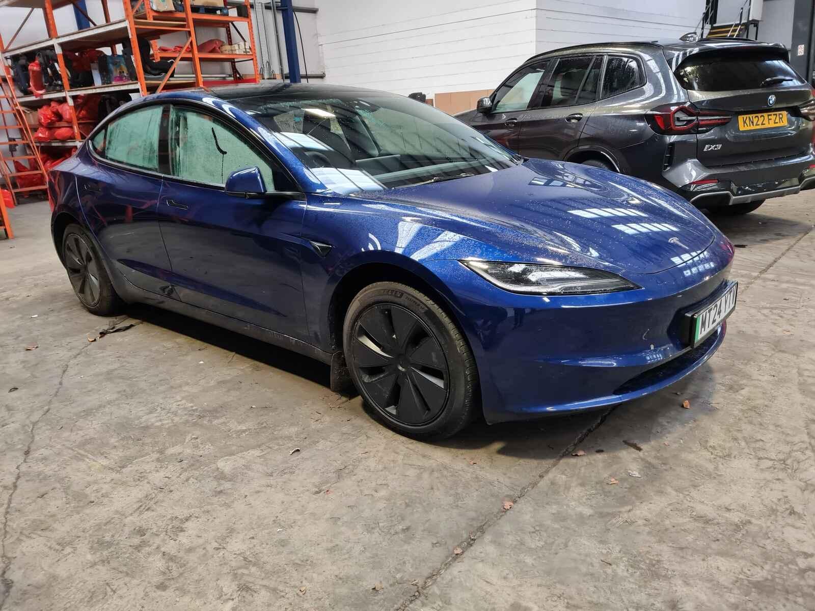 Image for a Tesla Model 3 2024 4 Door Saloon Breaking