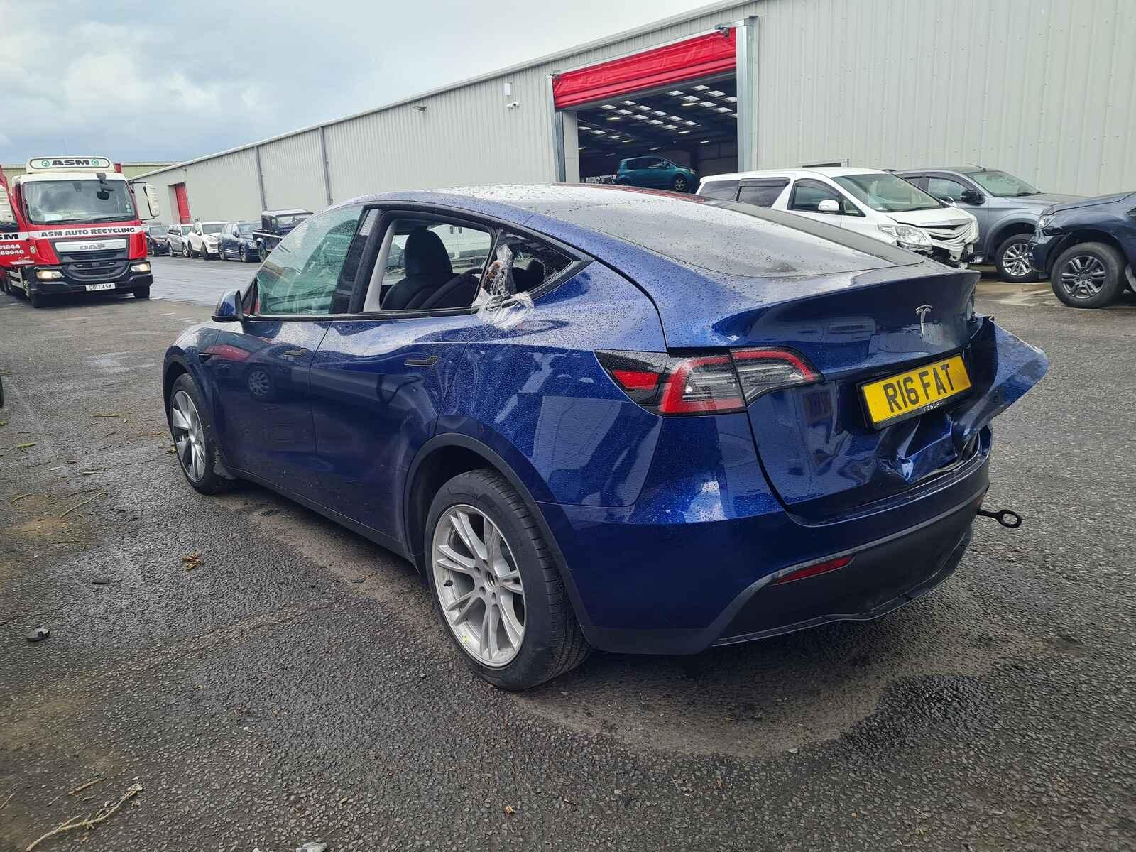 Tesla Model Y 2023 5 Door Mpv Breaking View Auto part Tesla Model Y 2023 5 Door Mpv Breaking