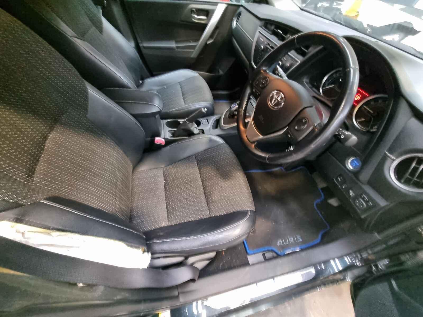 Toyota Auris 2015 5 Door Hatchback Breaking View Auto part Toyota Auris 2015 5 Door Hatchback Breaking