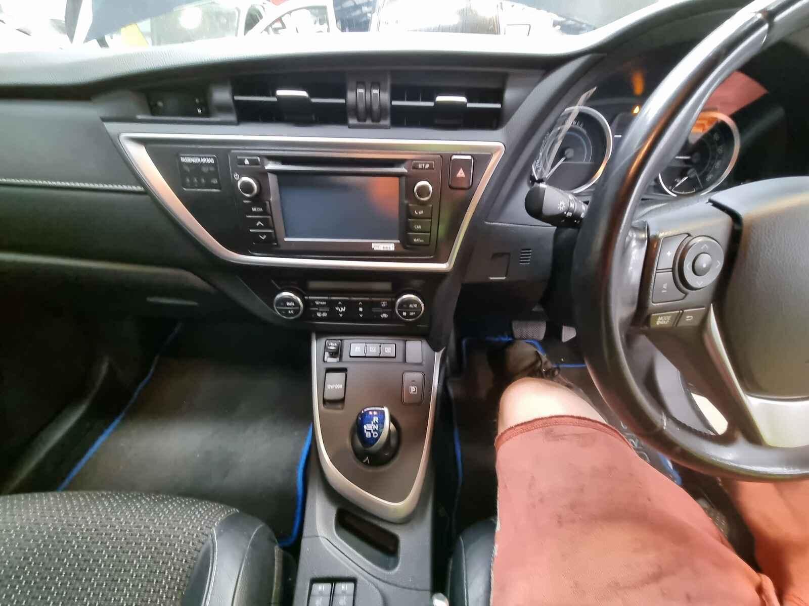 Toyota Auris 2015 5 Door Hatchback Breaking View Auto part Toyota Auris 2015 5 Door Hatchback Breaking