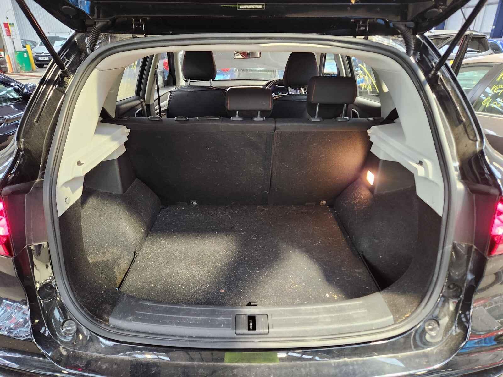 Mg Zs 2022 5 Door Hatchback Breaking View Auto part Mg Zs 2022 5 Door Hatchback Breaking