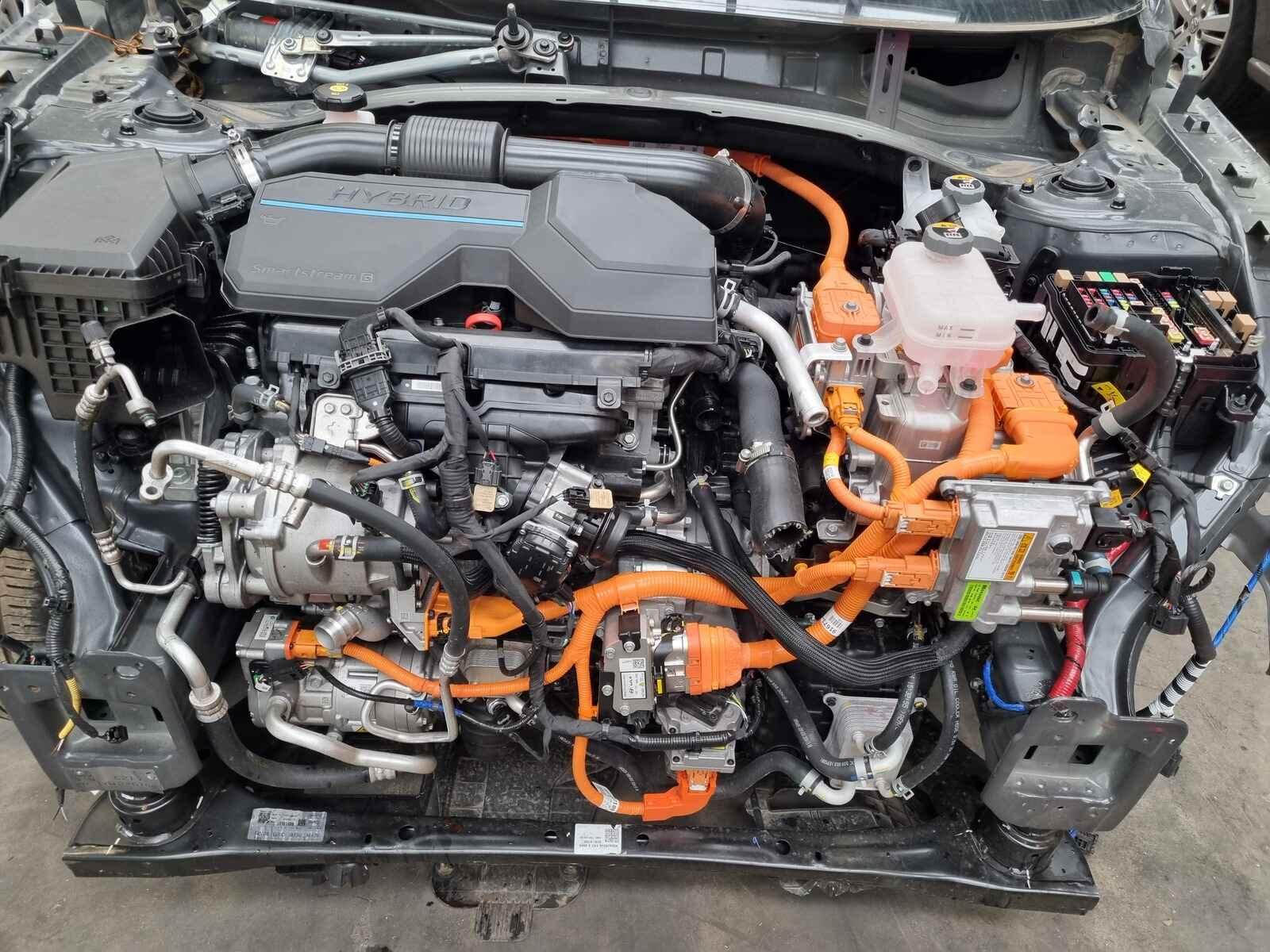Kia Sportage 2025 5 Door Estate Breaking View Auto part Kia Sportage 2025 5 Door Estate Breaking