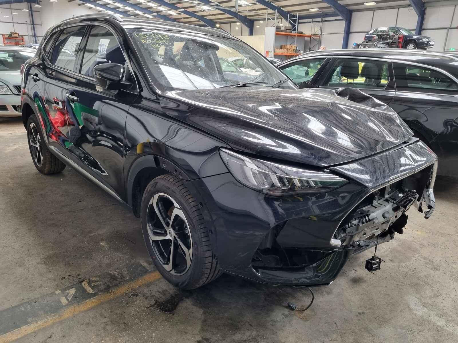 Image for a Mg Hs 2023 5 Door Estate Breaking