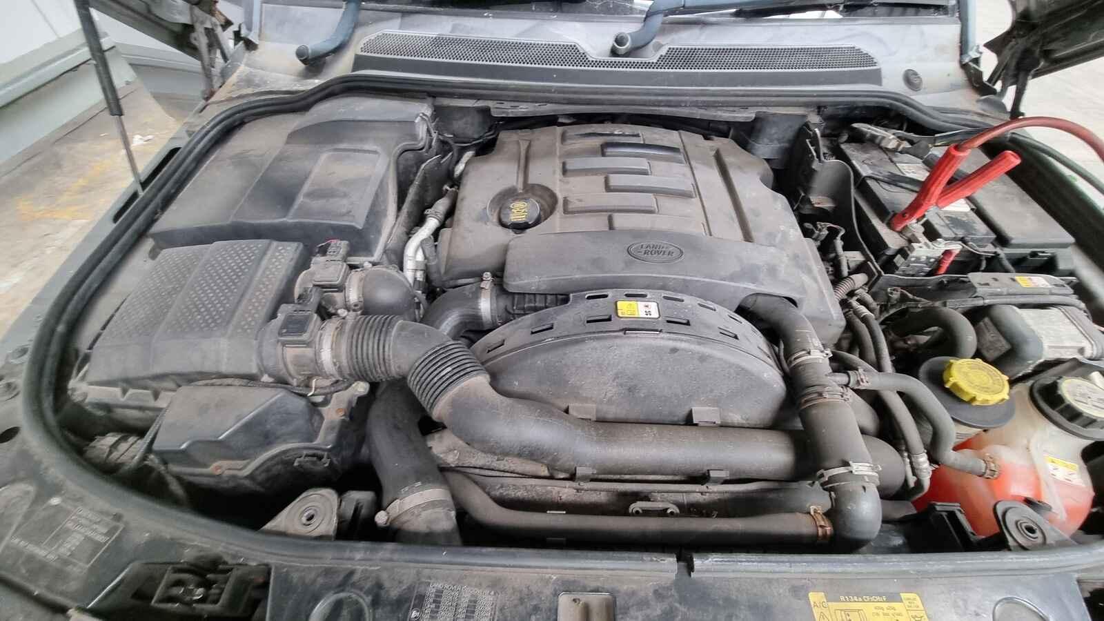 Land Rover Discovery 2010 5 Door Estate Breaking View Auto part Land Rover Discovery 2010 5 Door Estate Breaking