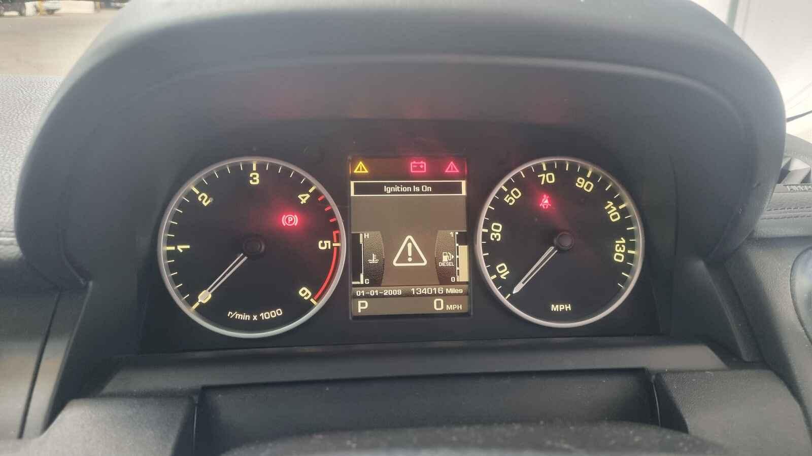 Land Rover Discovery 2010 5 Door Estate Breaking View Auto part Land Rover Discovery 2010 5 Door Estate Breaking