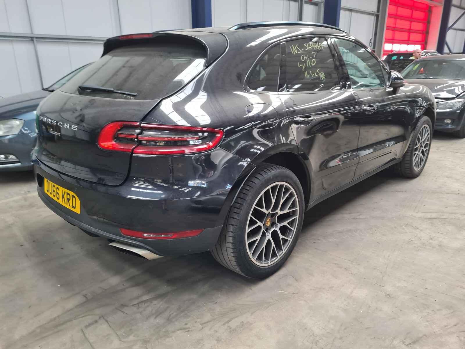 Porsche Macan 2016 5 Door Estate Breaking View Auto part Porsche Macan 2016 5 Door Estate Breaking