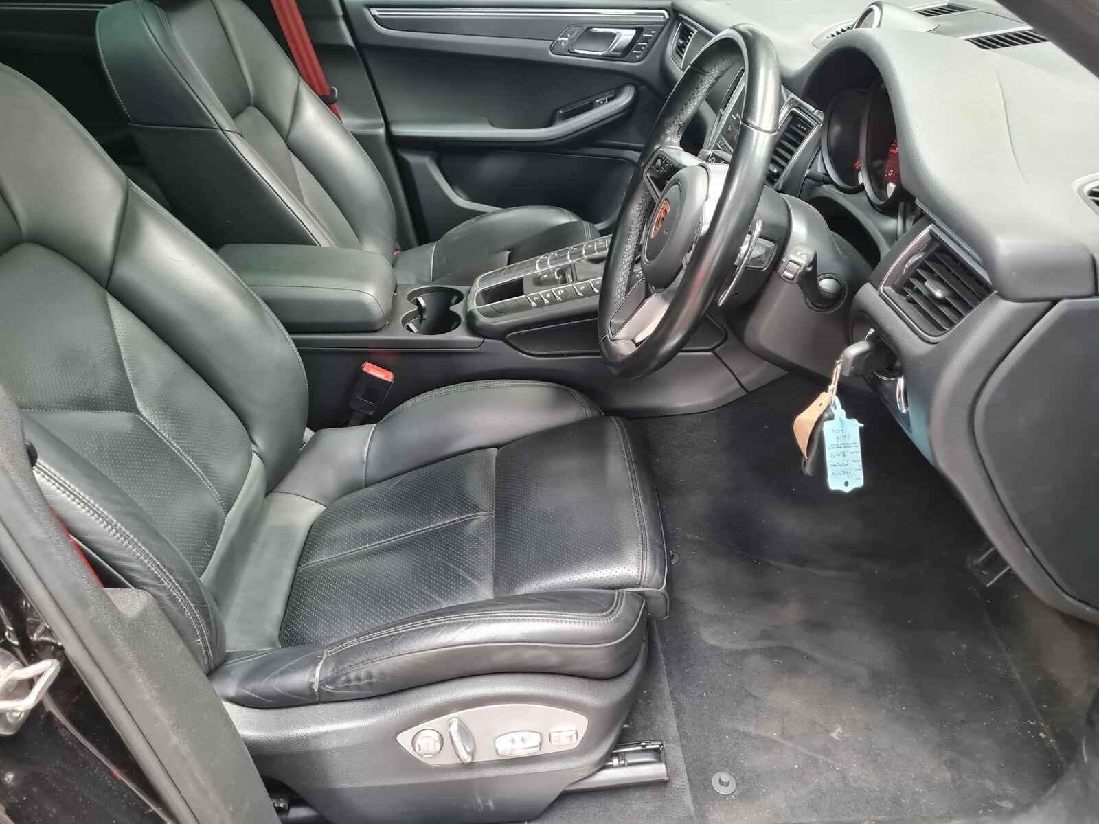 Porsche Macan 2016 5 Door Estate Breaking View Auto part Porsche Macan 2016 5 Door Estate Breaking