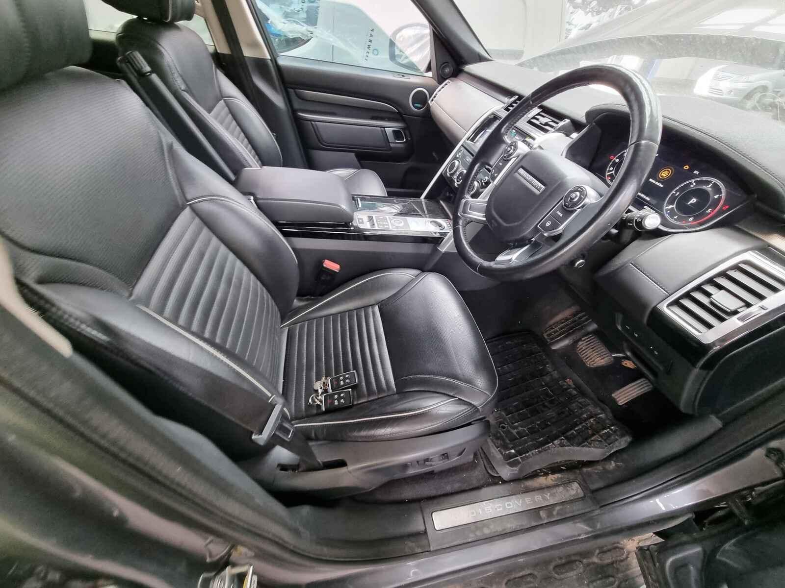 Land Rover Discovery 2018 5 Door Estate Breaking View Auto part Land Rover Discovery 2018 5 Door Estate Breaking