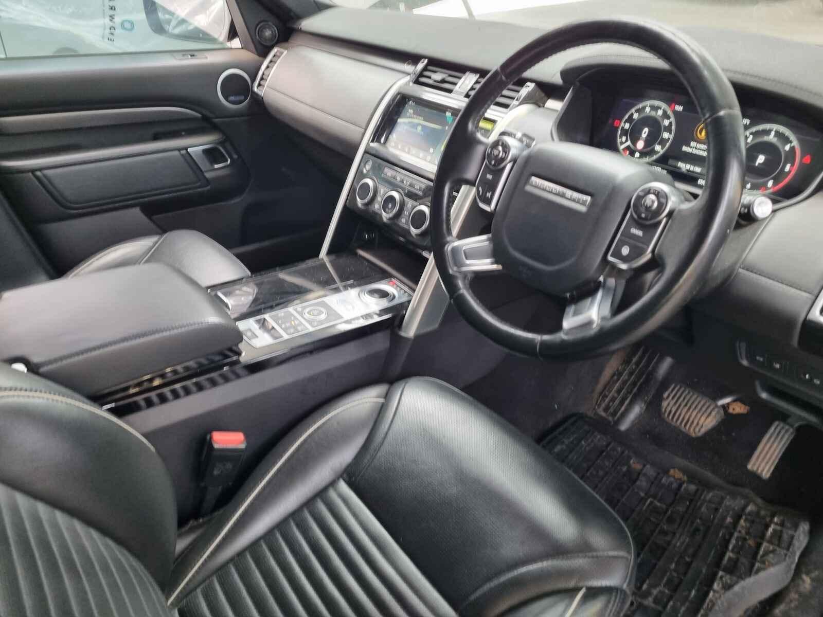Land Rover Discovery 2018 5 Door Estate Breaking View Auto part Land Rover Discovery 2018 5 Door Estate Breaking