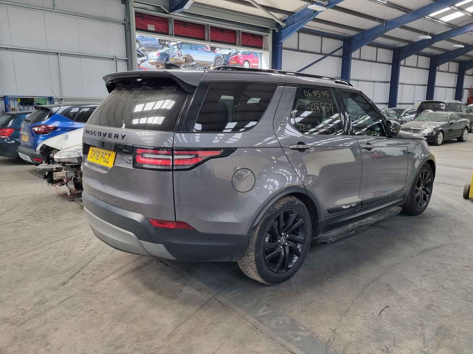 Land Rover Discovery 2018 5 Door Estate Breaking View Auto part Land Rover Discovery 2018 5 Door Estate Breaking