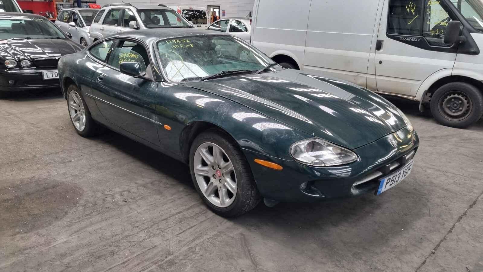 Image for a Jaguar Xk8 1996 2 Door Coupe Breaking
