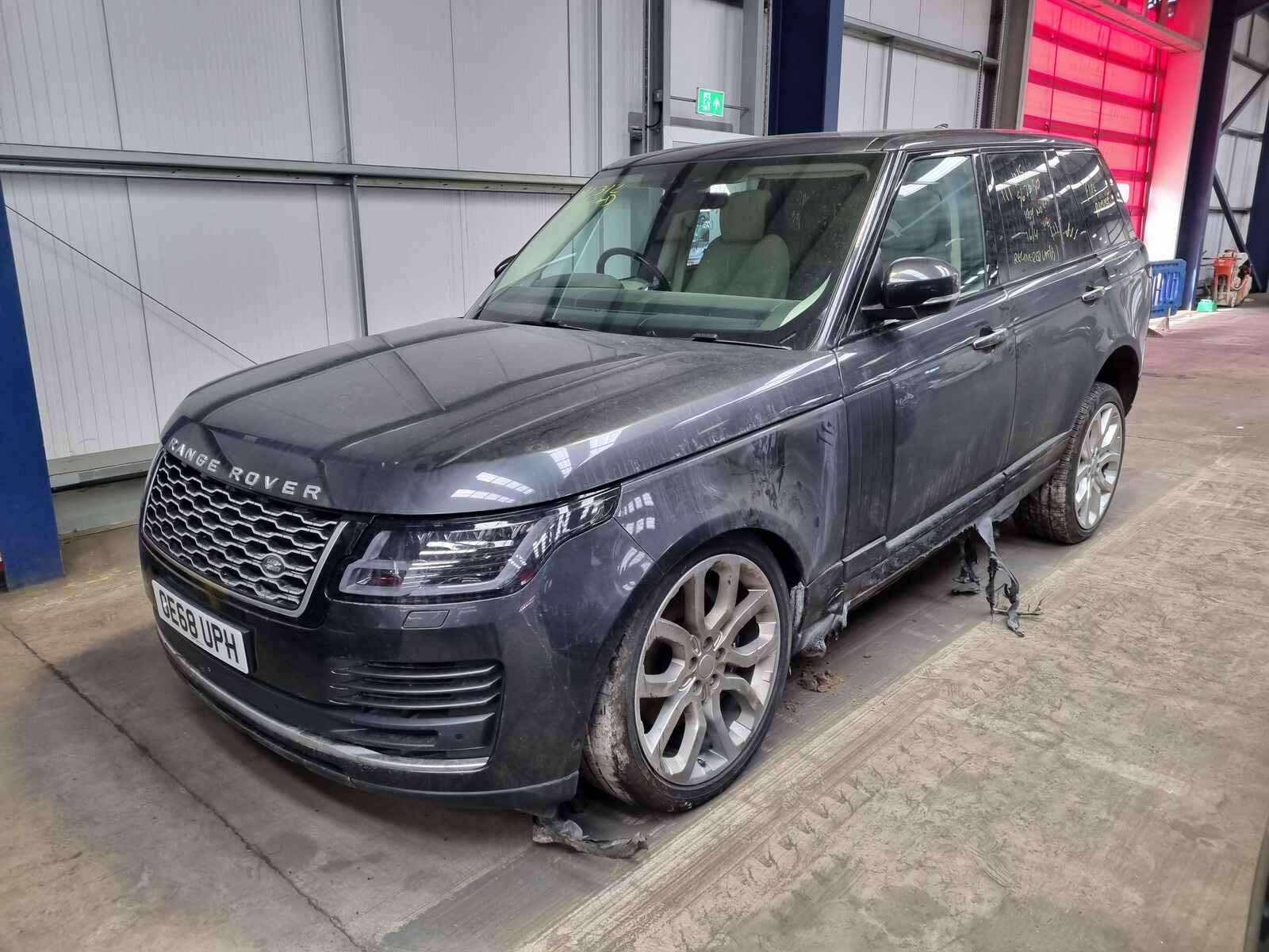 Land Rover Range Rover 2018 5 Door Estate Breaking View Auto part Land Rover Range Rover 2018 5 Door Estate Breaking