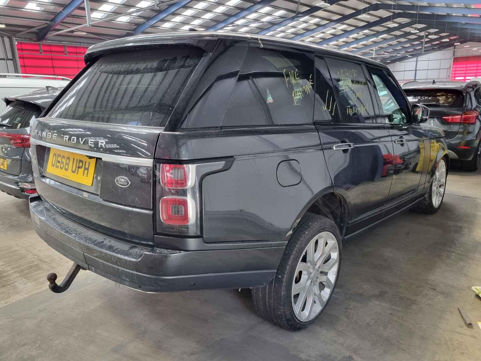 Land Rover Range Rover 2018 5 Door Estate Breaking View Auto part Land Rover Range Rover 2018 5 Door Estate Breaking