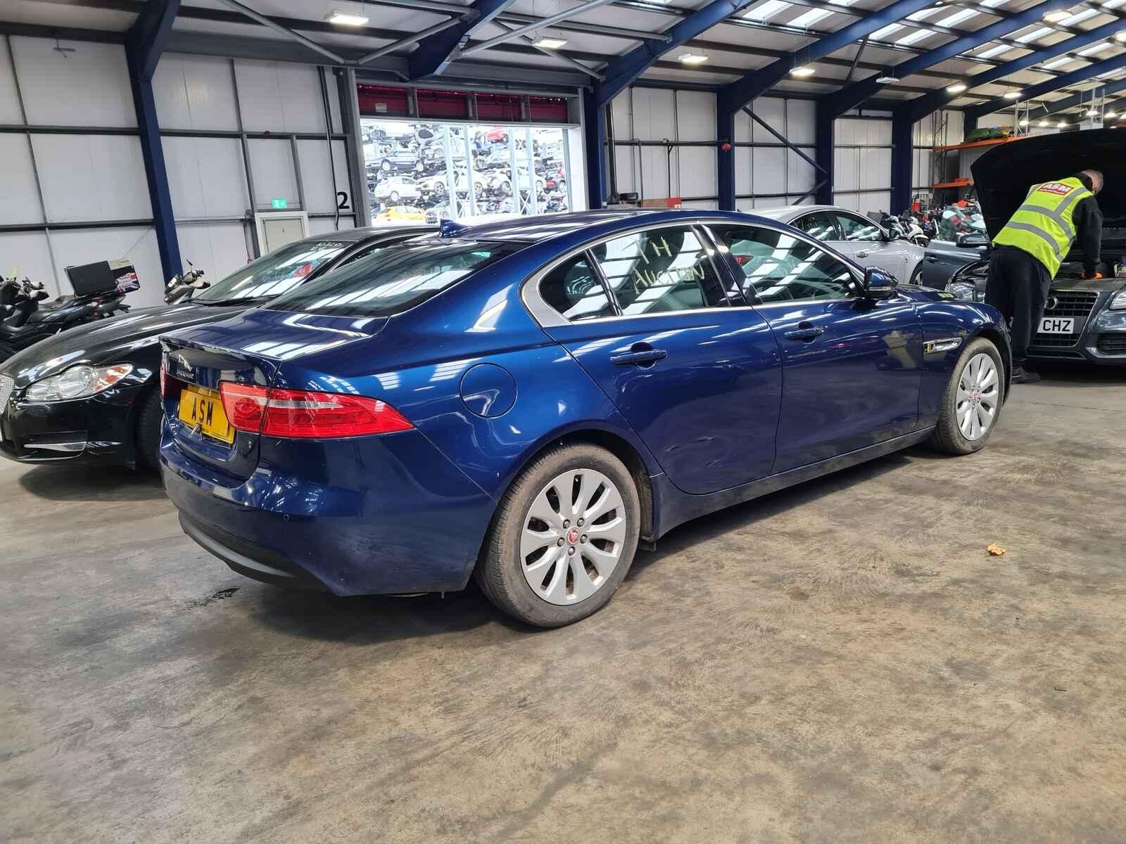 Jaguar Xe 2015 4 Door Saloon Breaking View Auto part Jaguar Xe 2015 4 Door Saloon Breaking