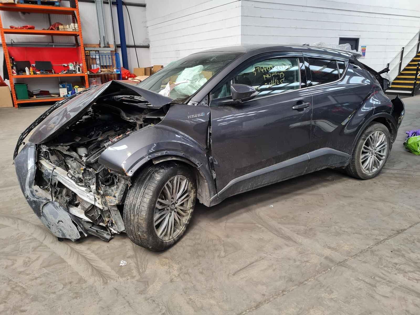 Toyota C-hr 2021 5 Door Hatchback Breaking View Auto part Toyota C-hr 2021 5 Door Hatchback Breaking