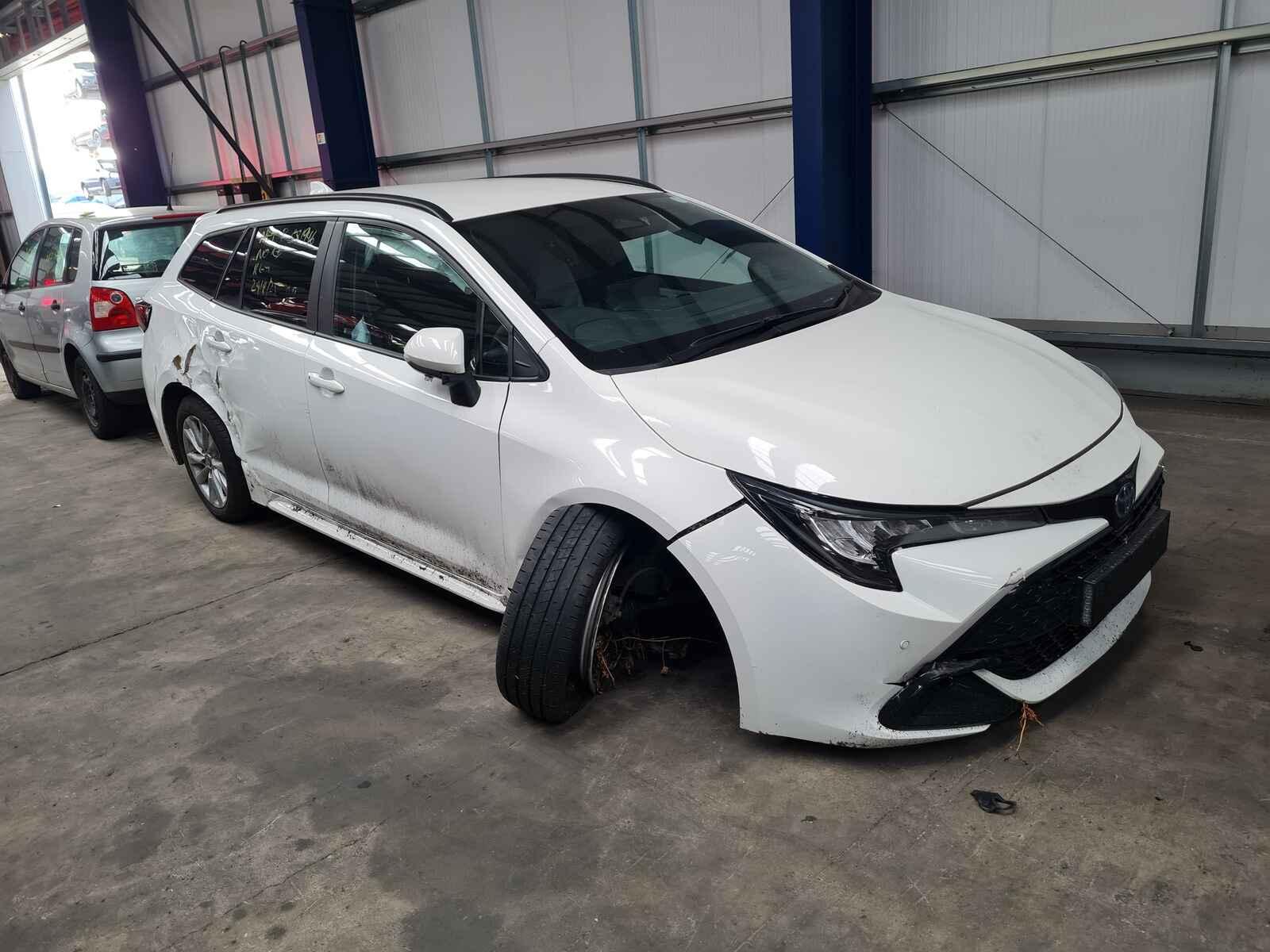 Image for a Toyota Corolla 2023 5 Door Estate Breaking