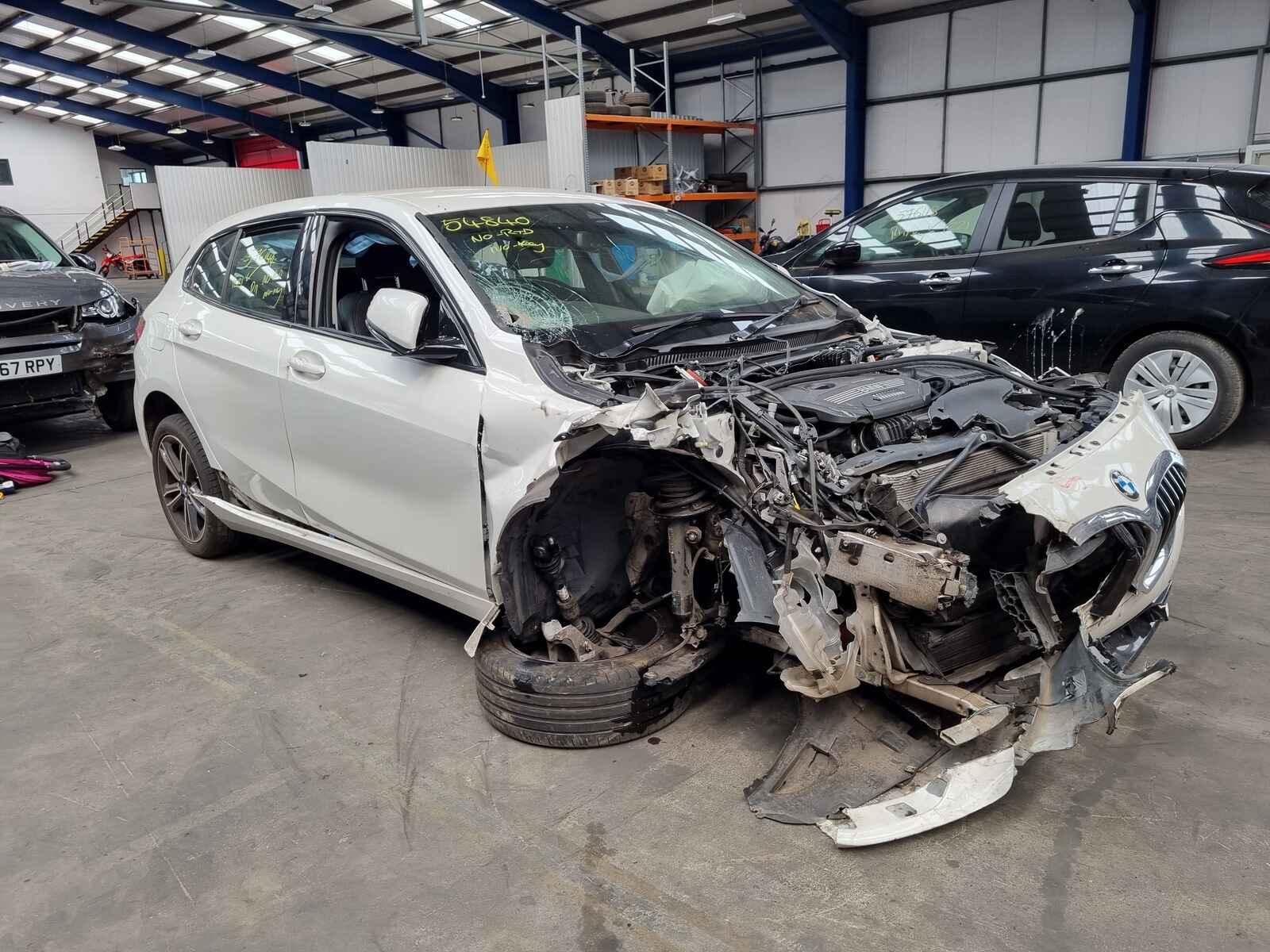 Image for a Bmw 1 Series 2019 5 Door Hatchback Breaking