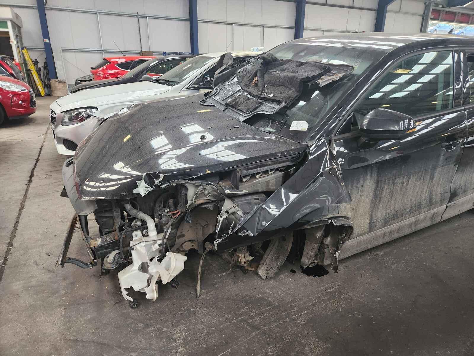Audi Q2 2016 5 Door Estate Breaking View Auto part Audi Q2 2016 5 Door Estate Breaking