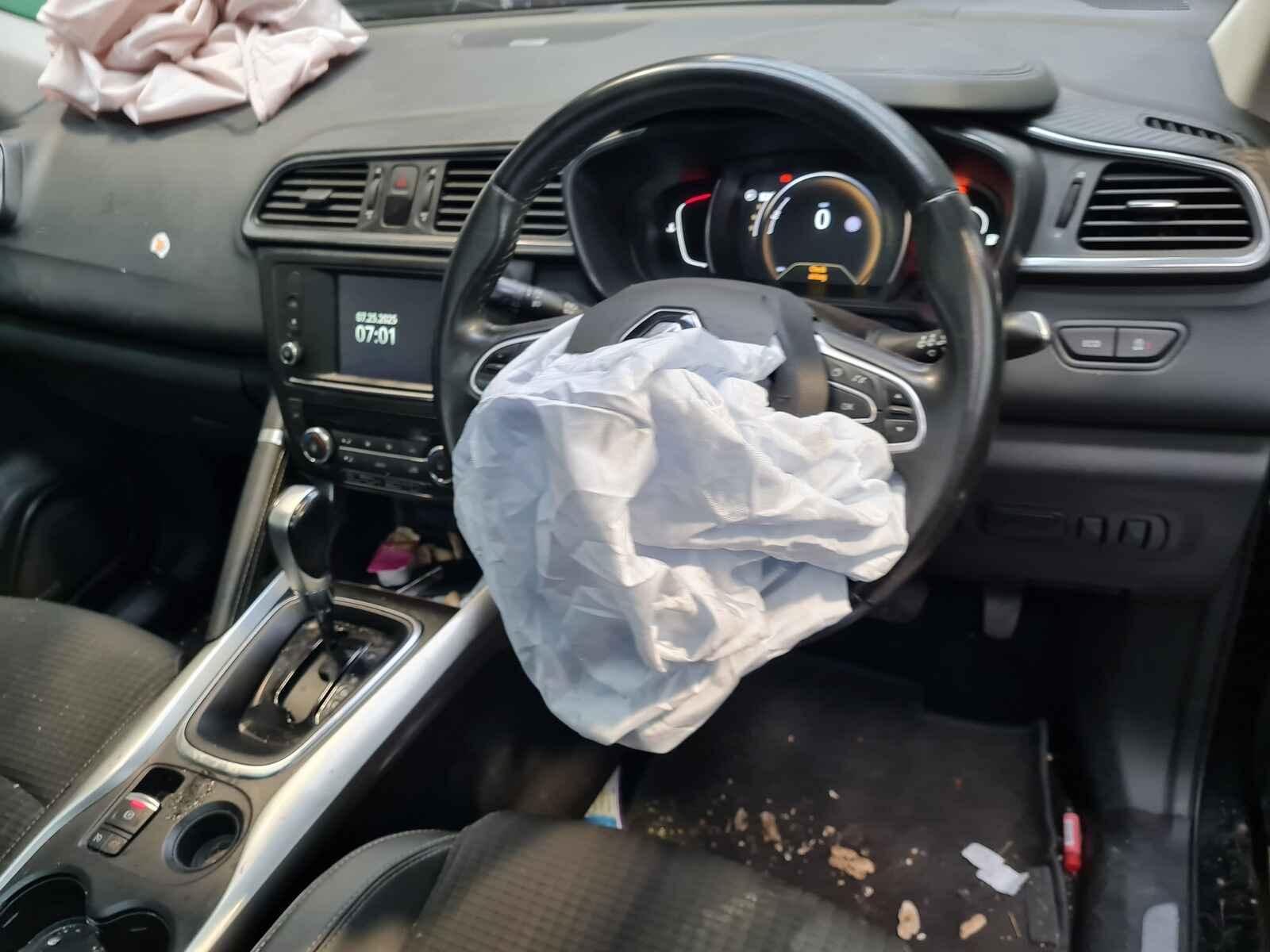 Renault Kadjar 2017 5 Door Hatchback Breaking View Auto part Renault Kadjar 2017 5 Door Hatchback Breaking