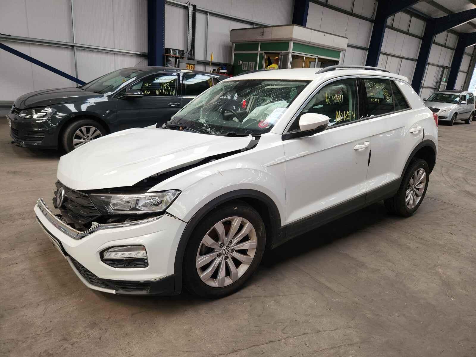 Volkswagen T-roc 2018 5 Door Hatchback Breaking View Auto part Volkswagen T-roc 2018 5 Door Hatchback Breaking