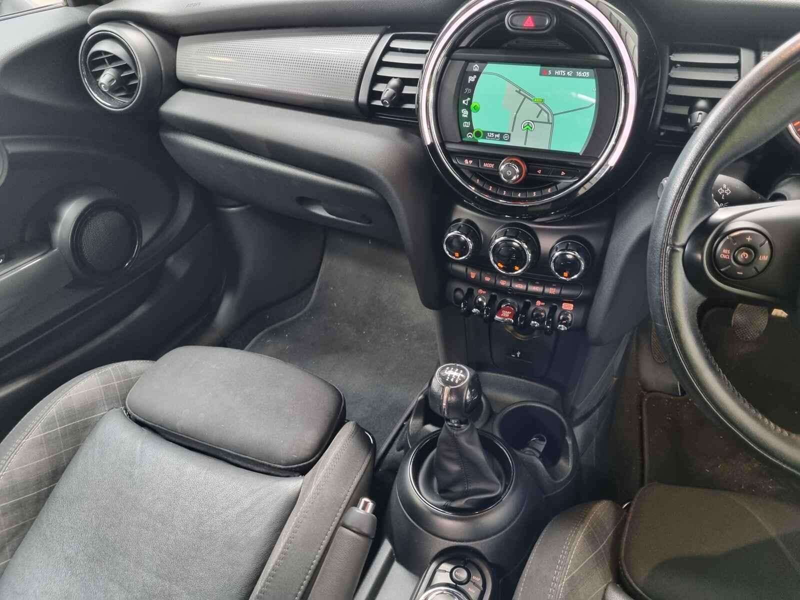Mini (bmw) Mini 2018 3 Door Hatchback Breaking View Auto part Mini (bmw) Mini 2018 3 Door Hatchback Breaking