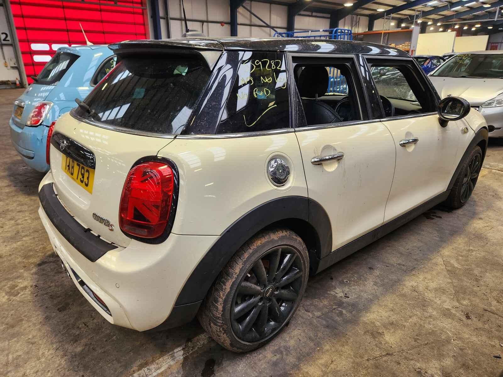 Mini (bmw) Mini 2018 5 Door Hatchback Breaking View Auto part Mini (bmw) Mini 2018 5 Door Hatchback Breaking