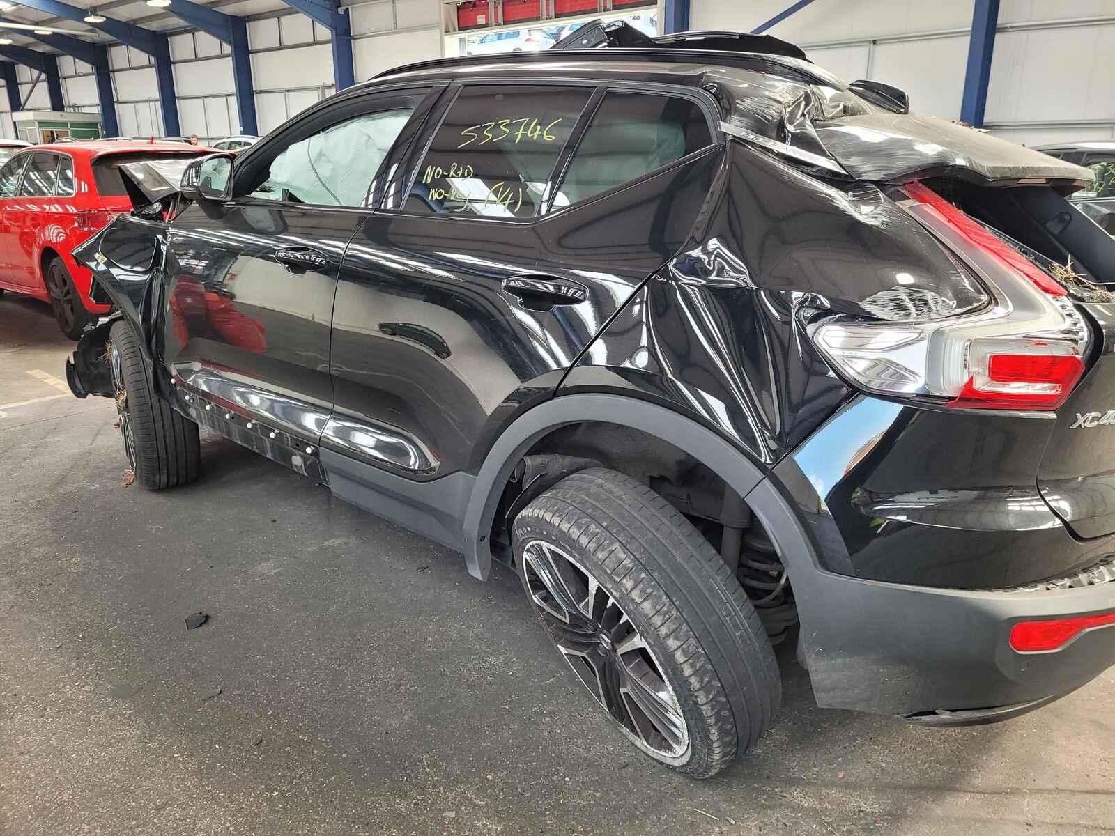View Auto part Volvo Xc40 2021 5 Door Estate Breaking