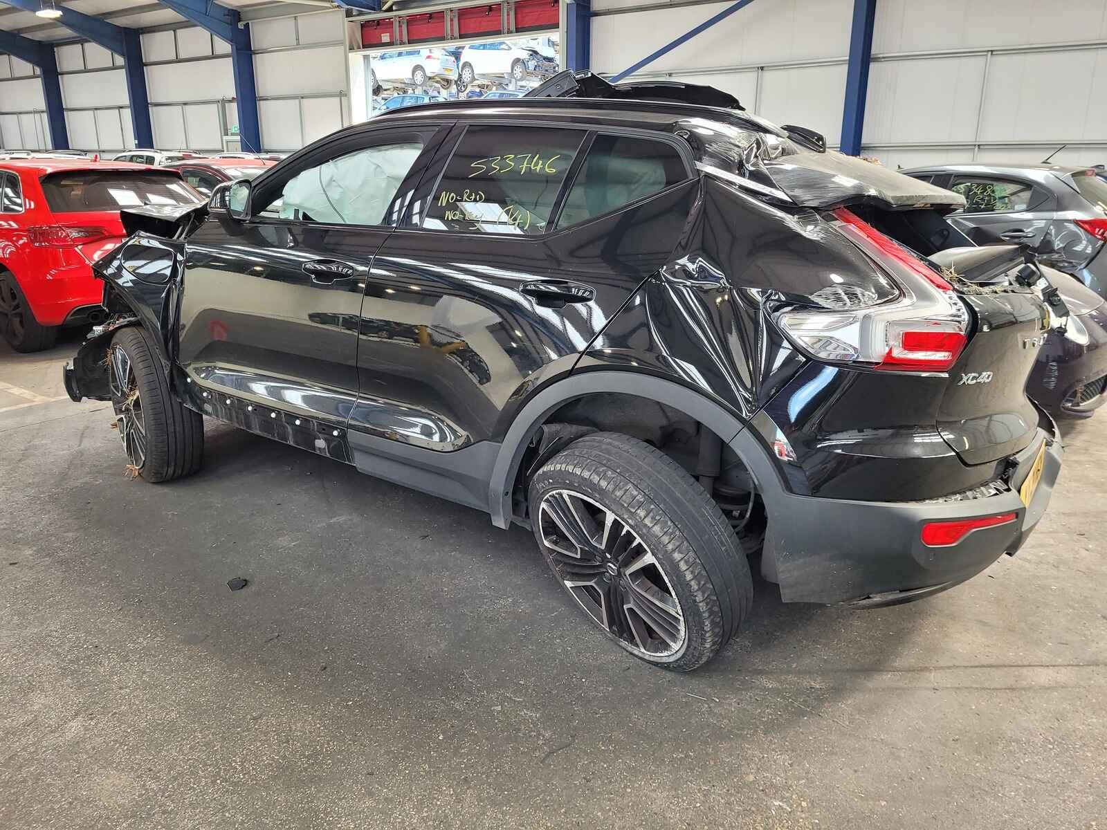 View Auto part Volvo Xc40 2021 5 Door Estate Breaking