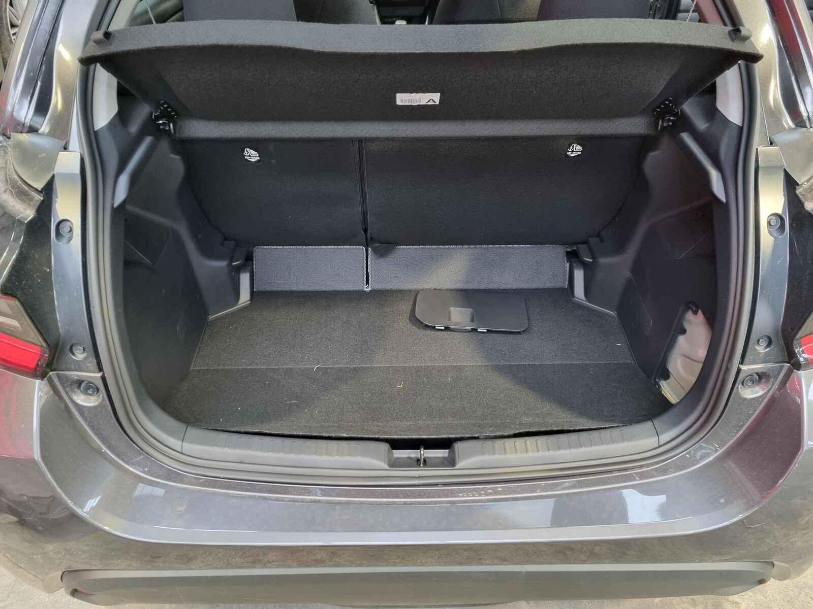 Toyota Yaris 2024 5 Door Hatchback Breaking View Auto part Toyota Yaris 2024 5 Door Hatchback Breaking