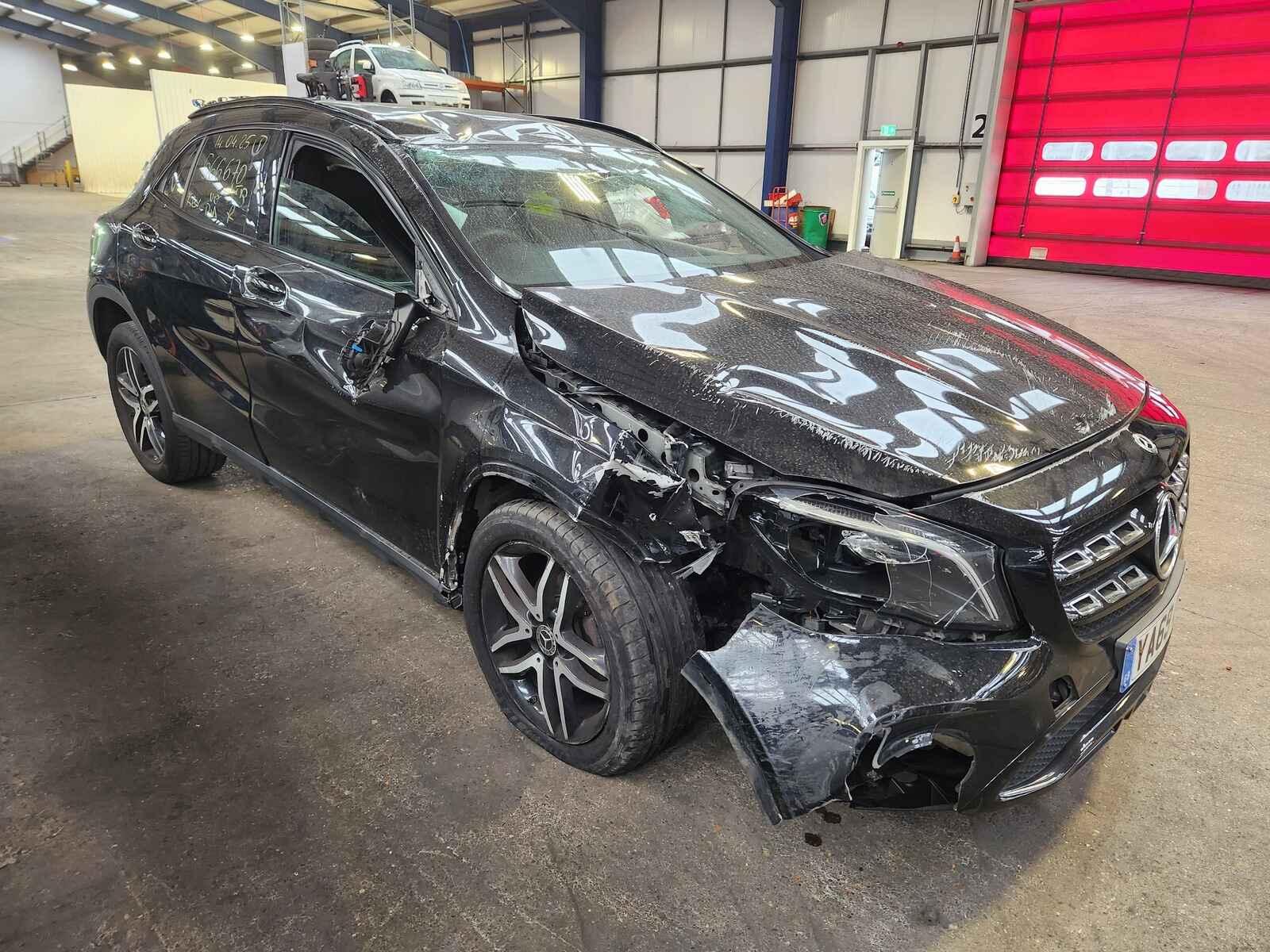 Image for a Mercedes Gla Class 2019 5 Door Estate Breaking
