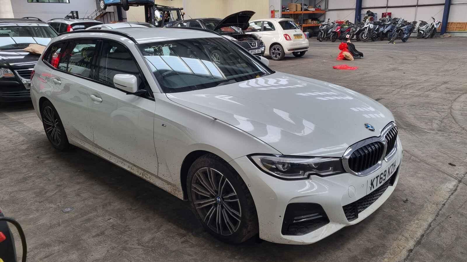Image for a Bmw 3 Series 2019 5 Door Estate Breaking