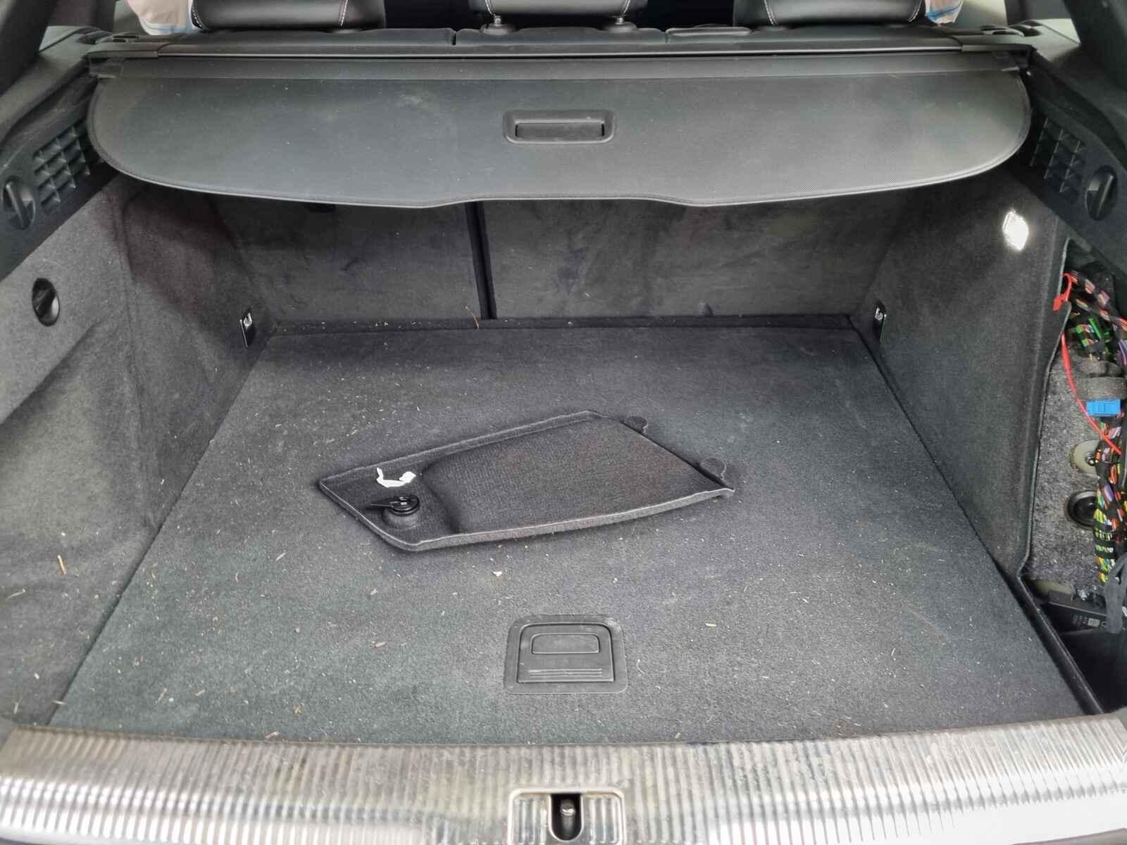 Audi Q3 2018 5 Door Estate Breaking View Auto part Audi Q3 2018 5 Door Estate Breaking