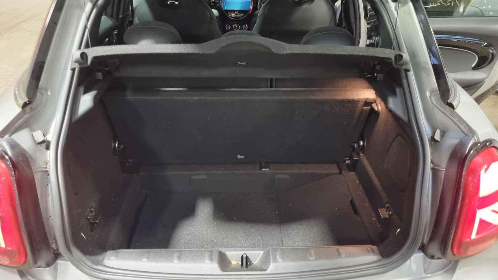 Mini (bmw) Mini 2023 5 Door Hatchback Breaking View Auto part Mini (bmw) Mini 2023 5 Door Hatchback Breaking