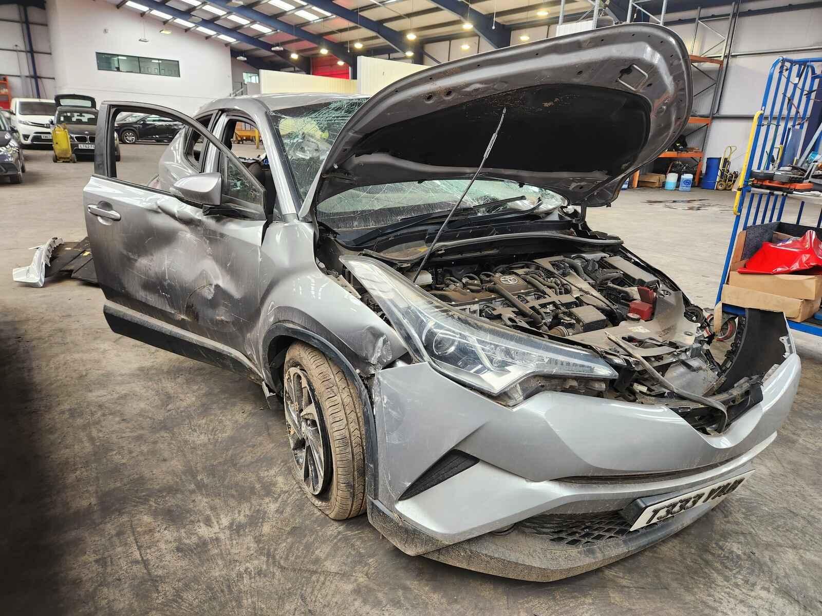 Image for a Toyota C-hr 2017 5 Door Hatchback Breaking