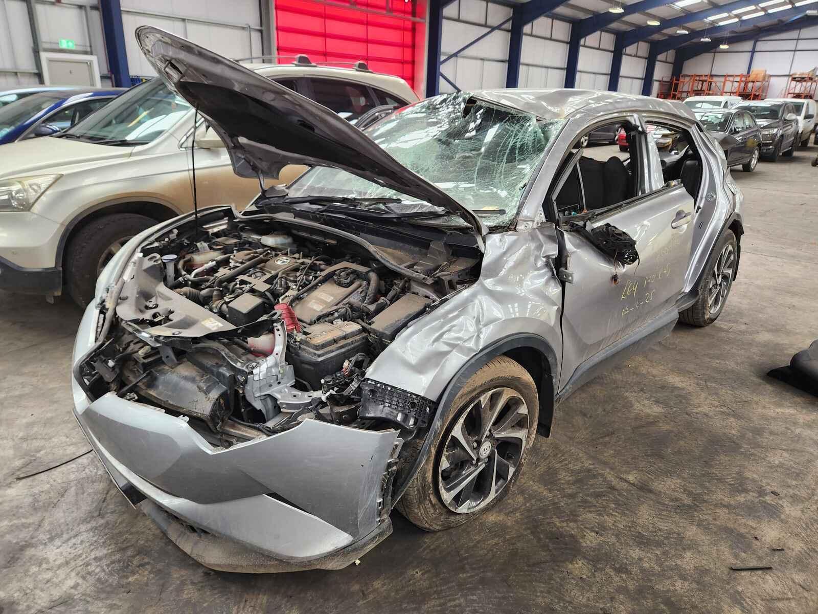 View Auto part Toyota C-hr 2017 5 Door Hatchback Breaking