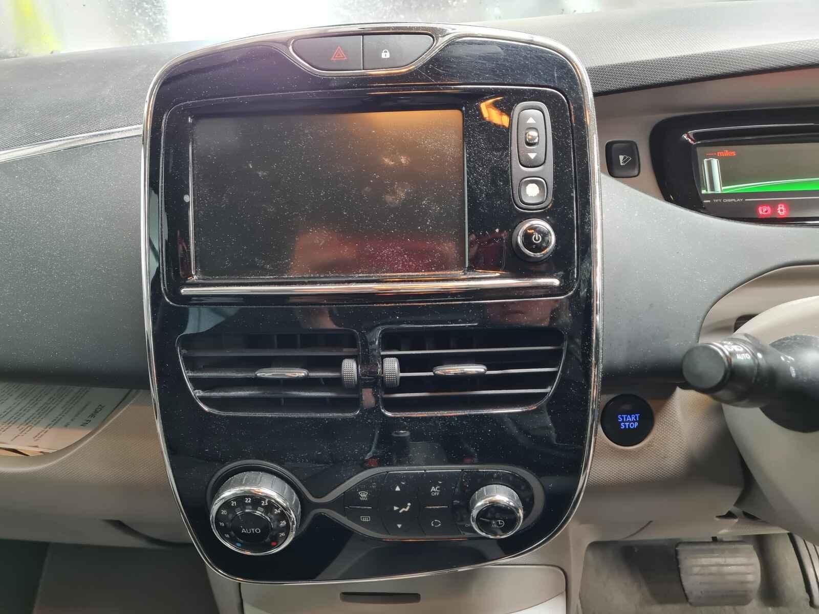 Renault Zoe 2014 5 Door Hatchback Breaking View Auto part Renault Zoe 2014 5 Door Hatchback Breaking