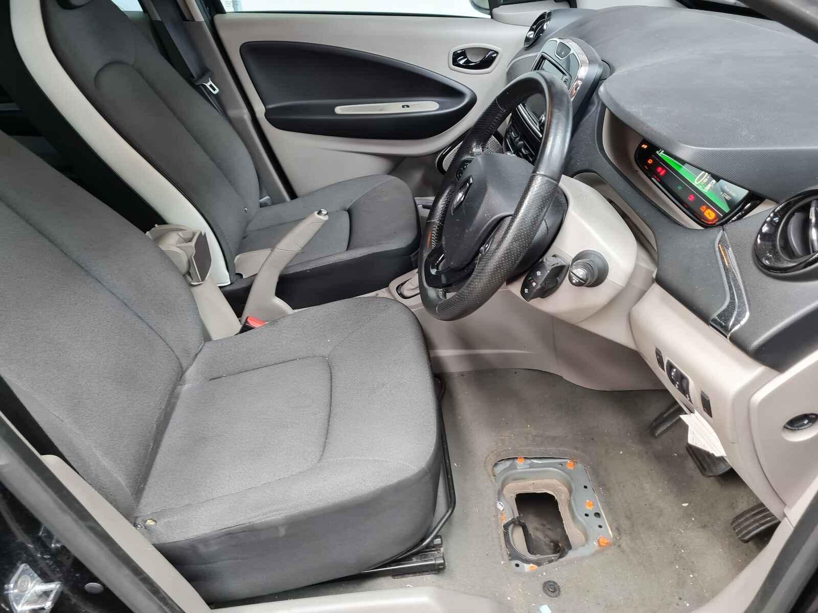 Renault Zoe 2014 5 Door Hatchback Breaking View Auto part Renault Zoe 2014 5 Door Hatchback Breaking