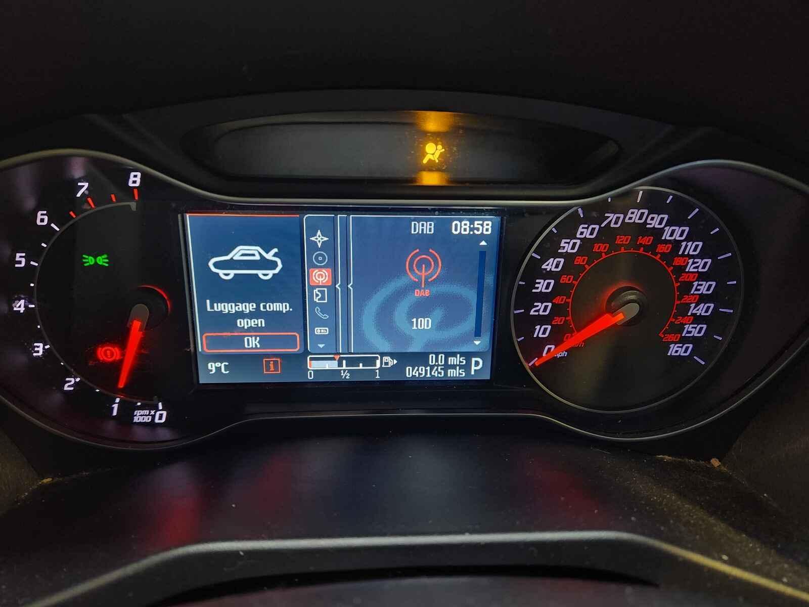 Ford Mondeo 2013 5 Door Hatchback Breaking View Auto part Ford Mondeo 2013 5 Door Hatchback Breaking