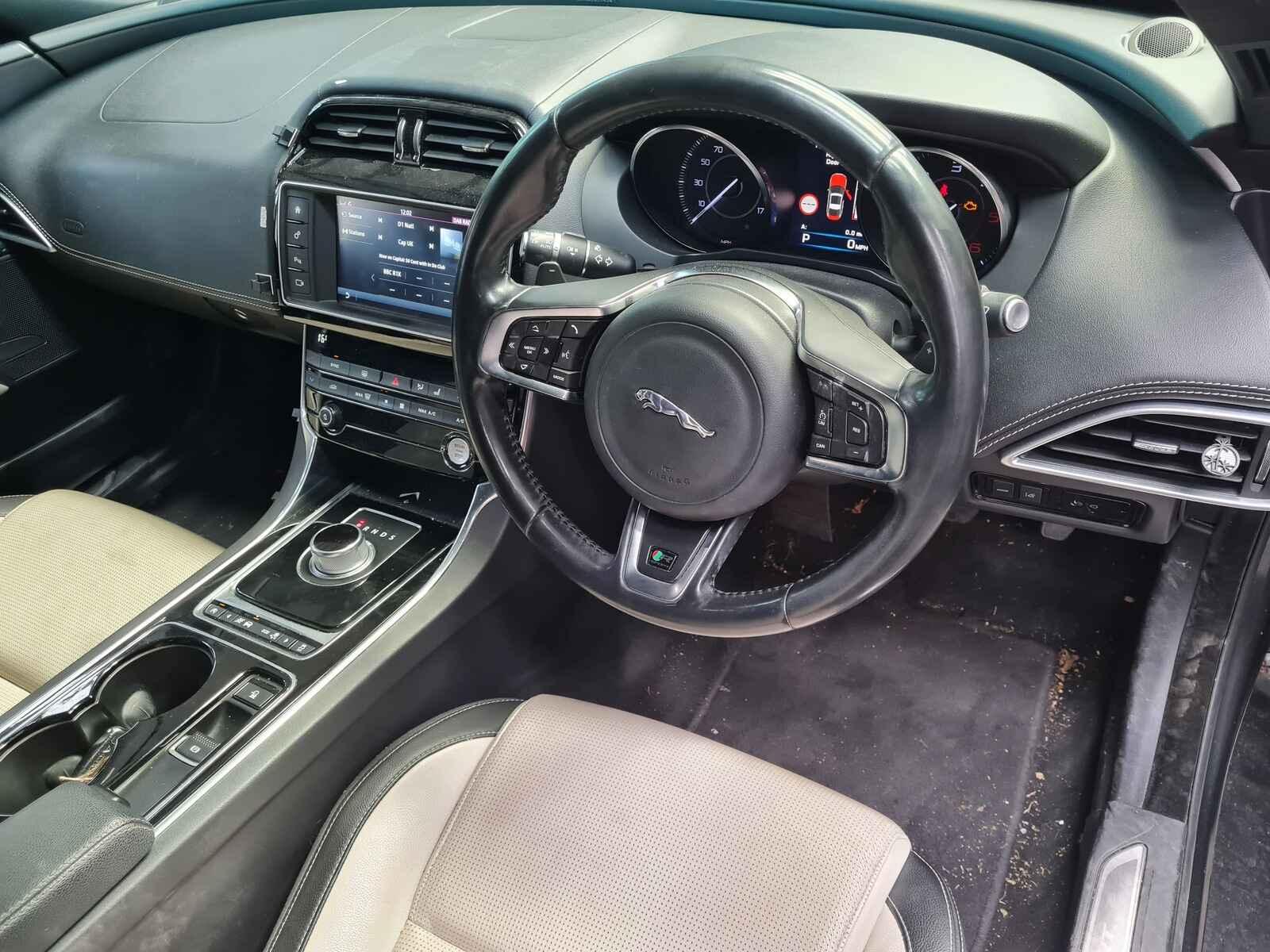 View Auto part Jaguar Xe 2016 4 Door Saloon Breaking