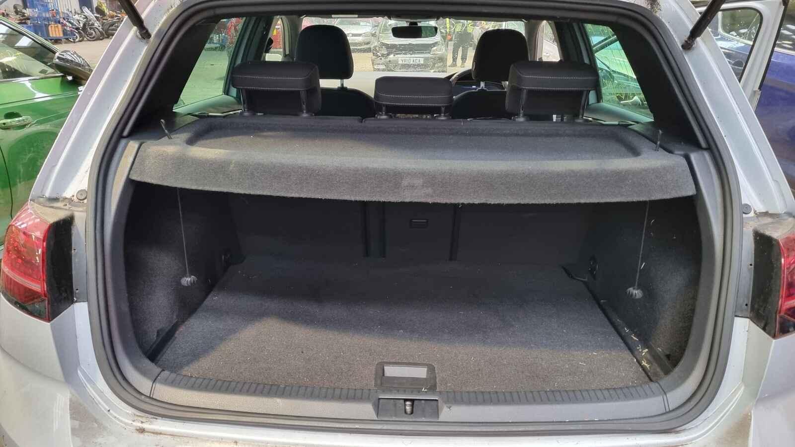 Volkswagen Golf 2018 5 Door Hatchback Breaking View Auto part Volkswagen Golf 2018 5 Door Hatchback Breaking