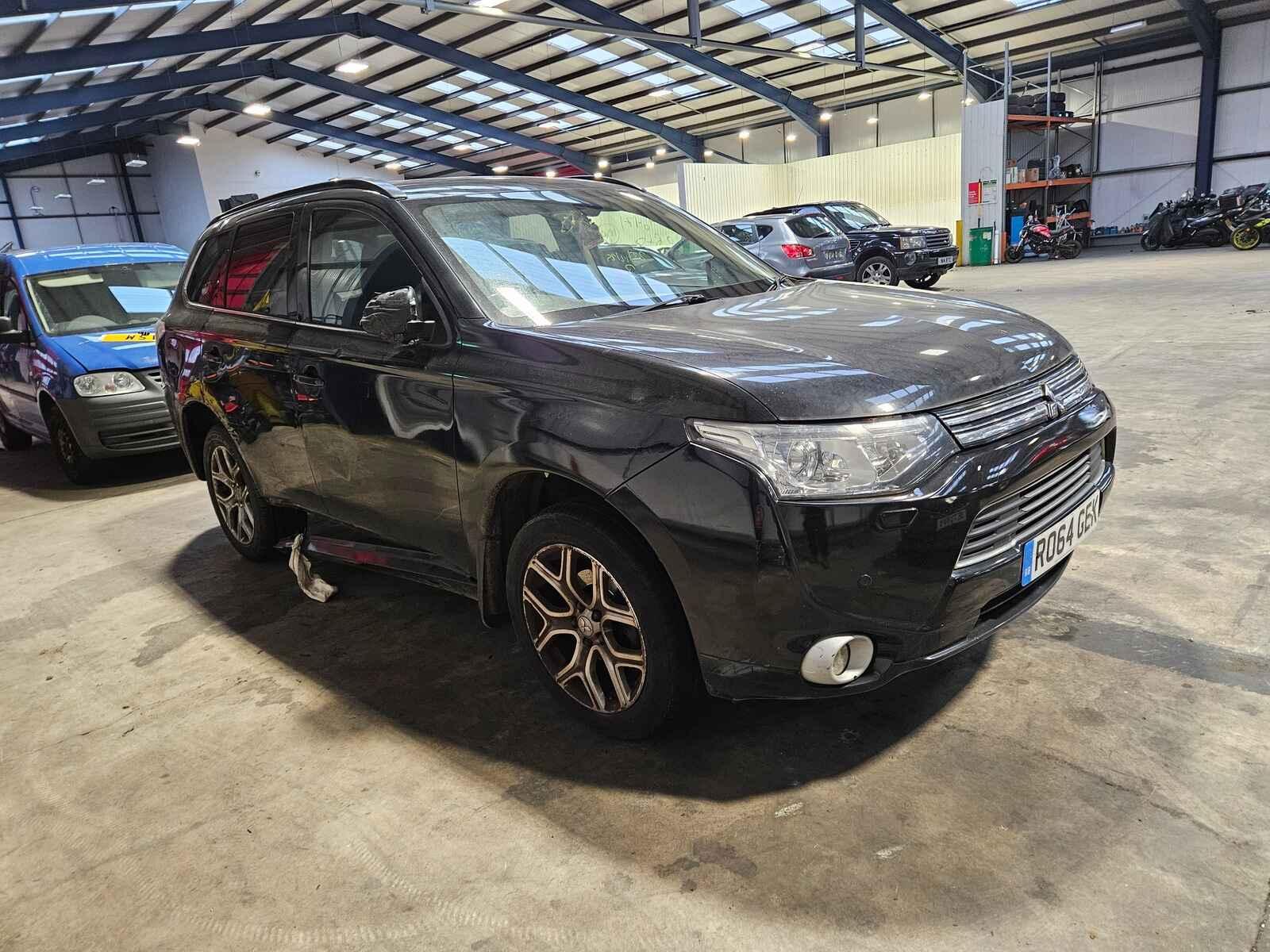 Image for a Mitsubishi Outlander 2014 5 Door Estate Breaking