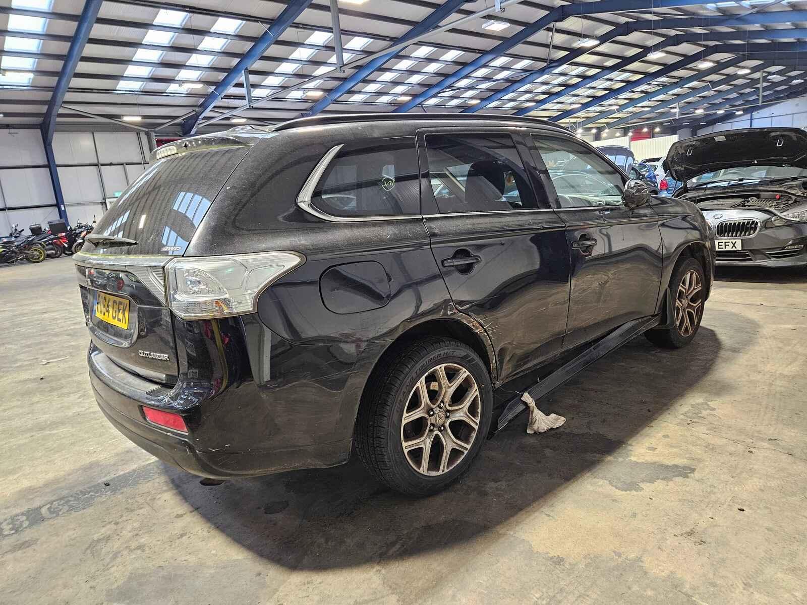 Mitsubishi Outlander 2014 5 Door Estate Breaking View Auto part Mitsubishi Outlander 2014 5 Door Estate Breaking