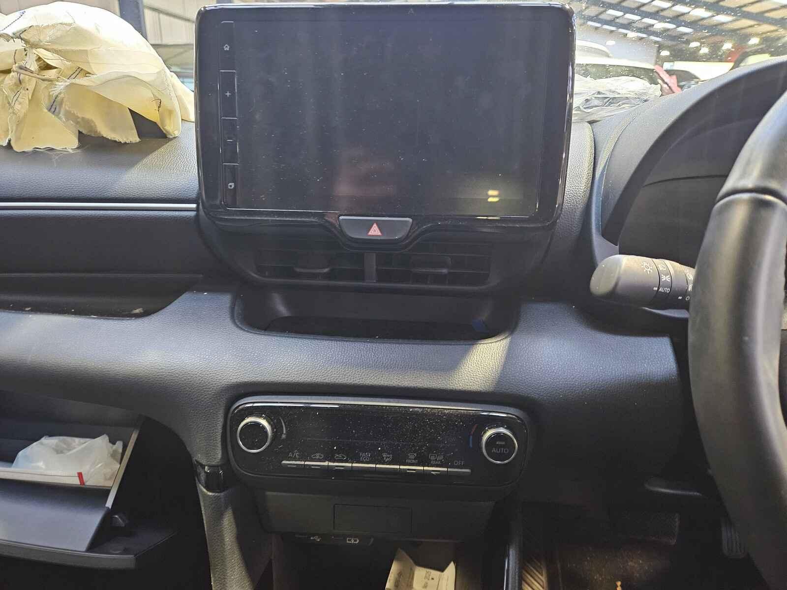 Toyota Yaris 2024 5 Door Hatchback Breaking View Auto part Toyota Yaris 2024 5 Door Hatchback Breaking
