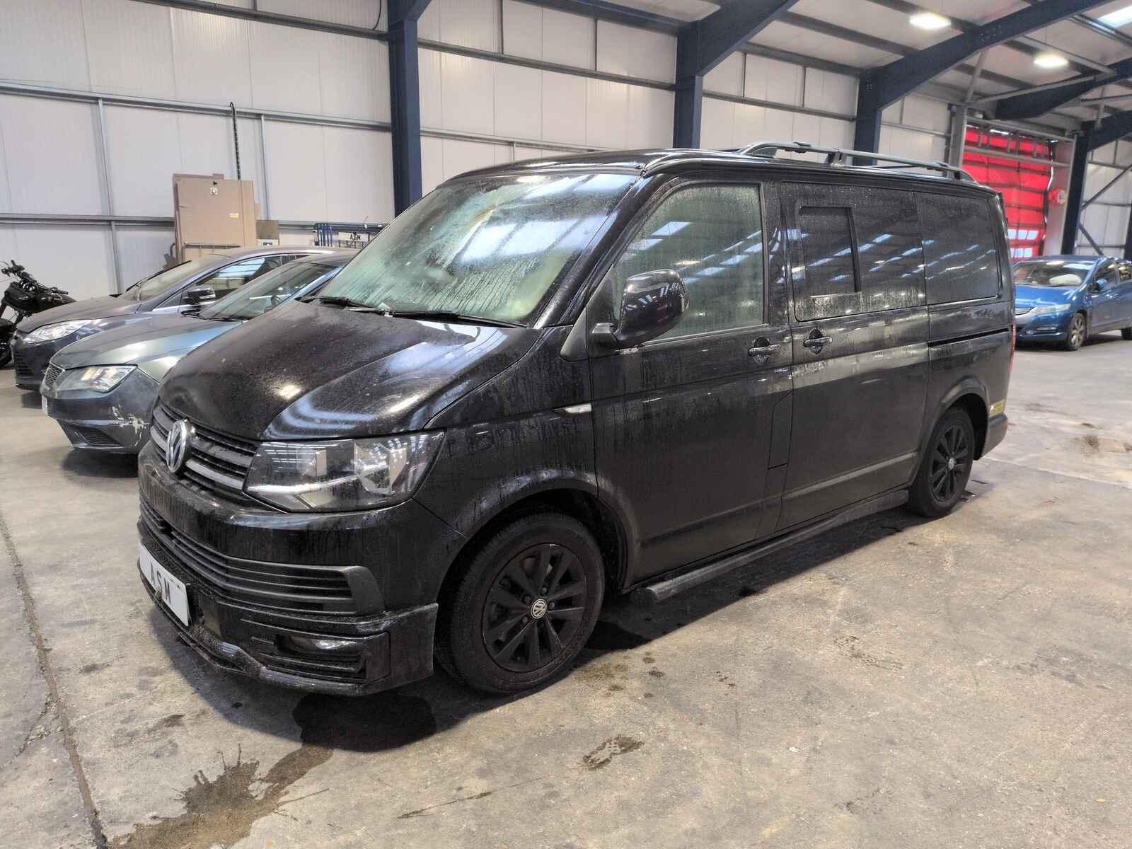 Volkswagen Transporter 2018 Unknown Van Breaking View Auto part Volkswagen Transporter 2018 Unknown Van Breaking
