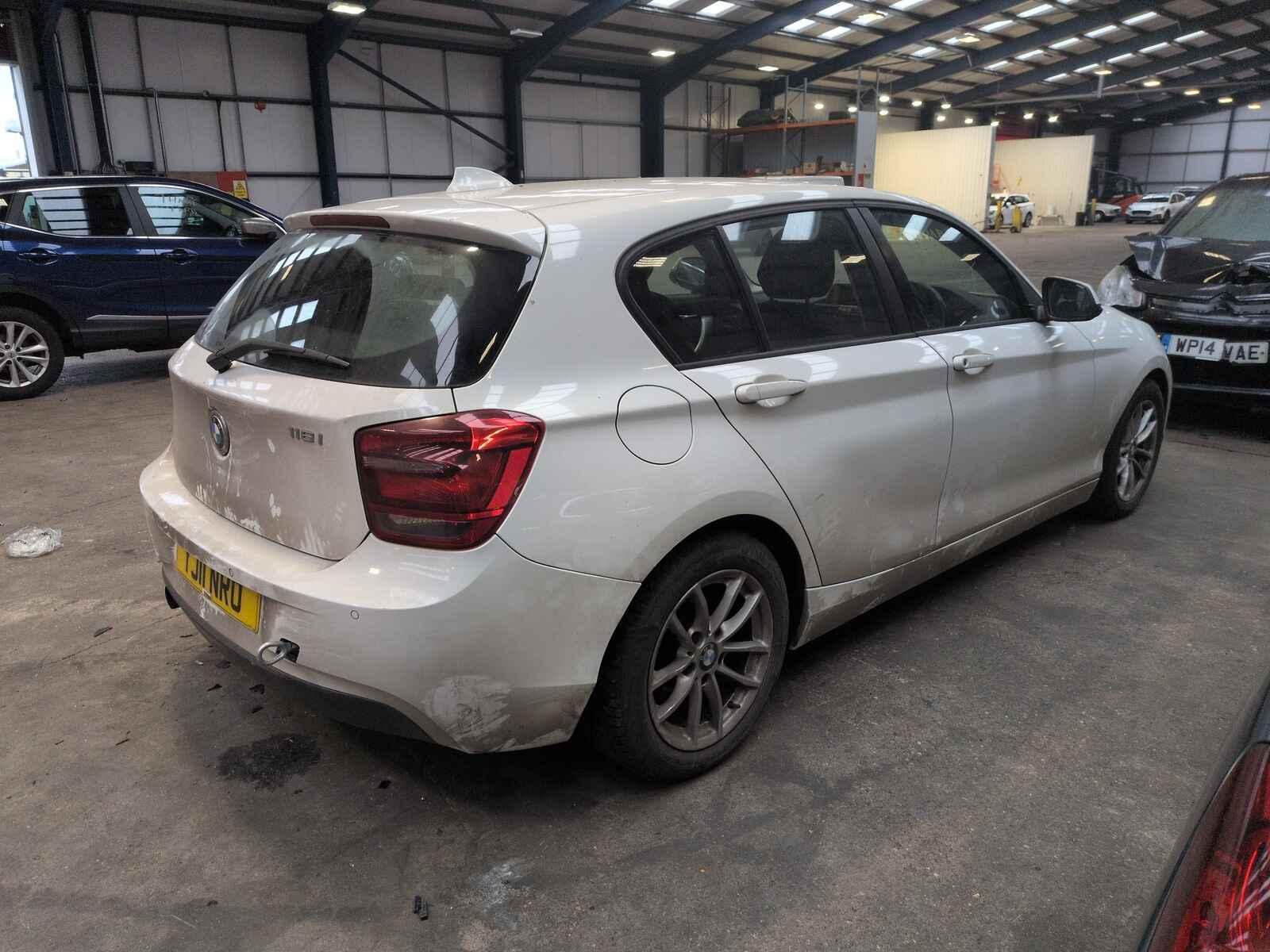 Bmw 1 Series 2011 5 Door Hatchback Breaking View Auto part Bmw 1 Series 2011 5 Door Hatchback Breaking