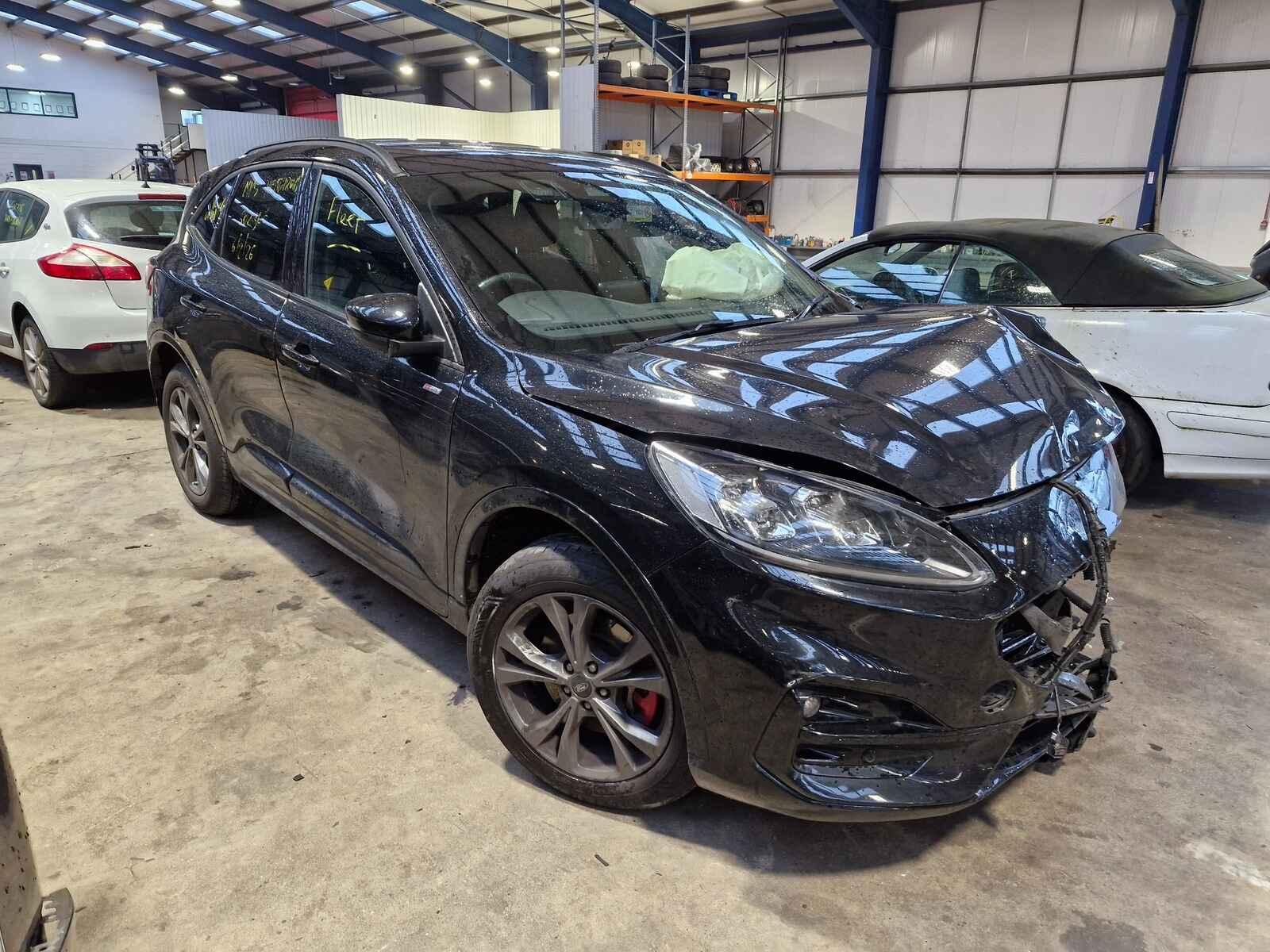 Image for a Ford Kuga 2021 5 Door Hatchback Breaking