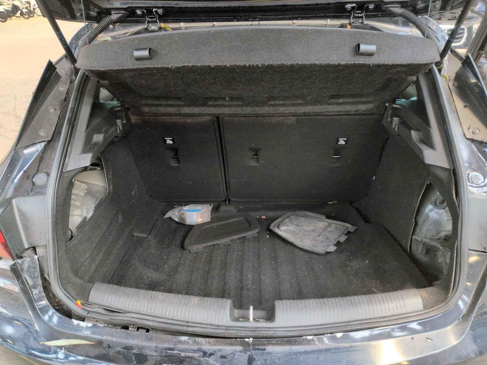 Vauxhall Astra 2019 5 Door Hatchback Breaking View Auto part Vauxhall Astra 2019 5 Door Hatchback Breaking