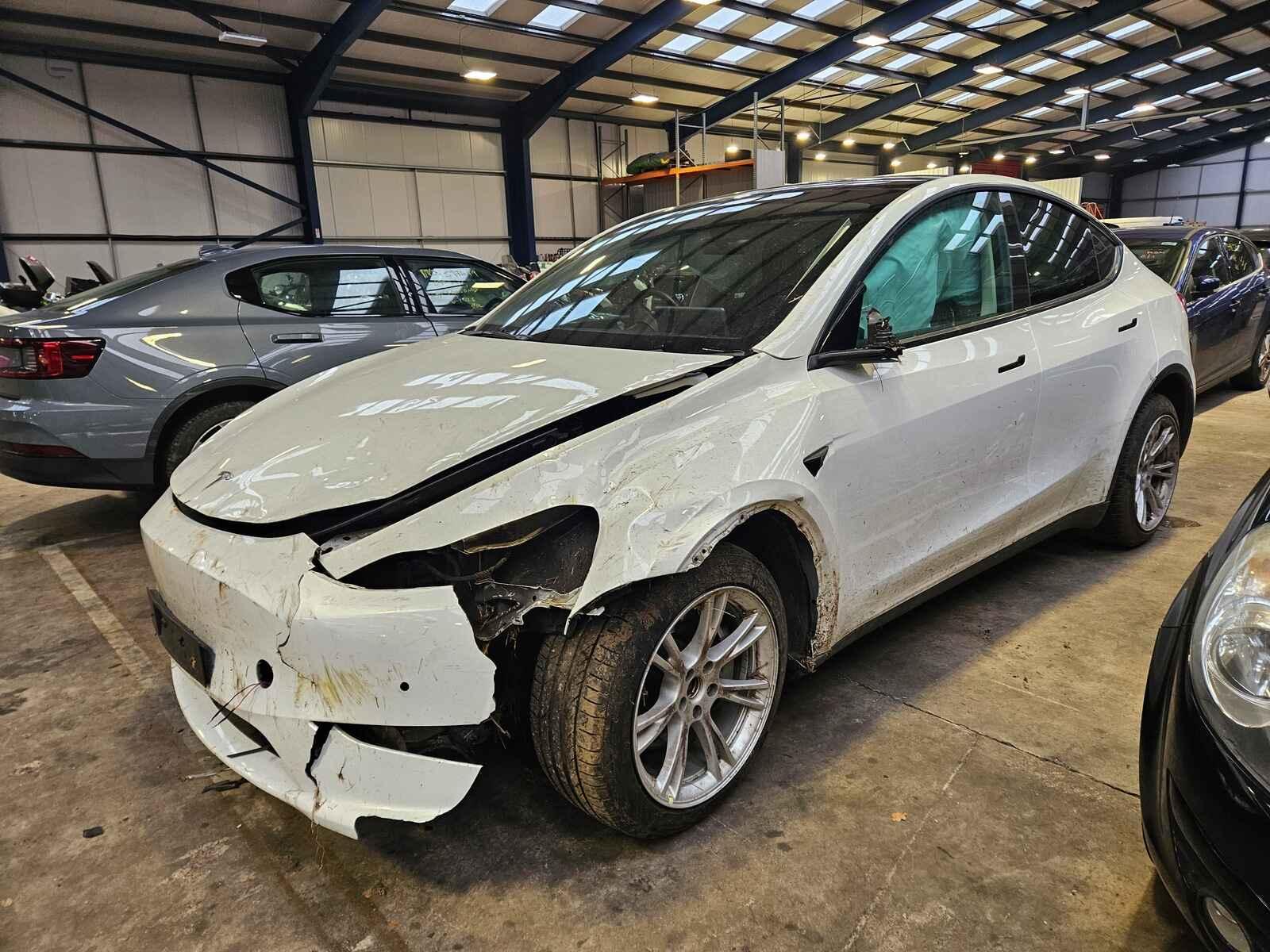 Tesla Model Y 2022 5 Door Mpv Breaking View Auto part Tesla Model Y 2022 5 Door Mpv Breaking