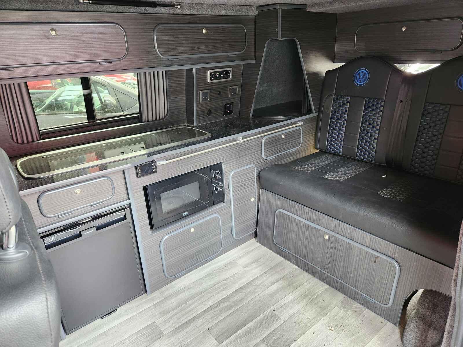 Volkswagen Transporter 2019 Unknown Van Breaking View Auto part Volkswagen Transporter 2019 Unknown Van Breaking